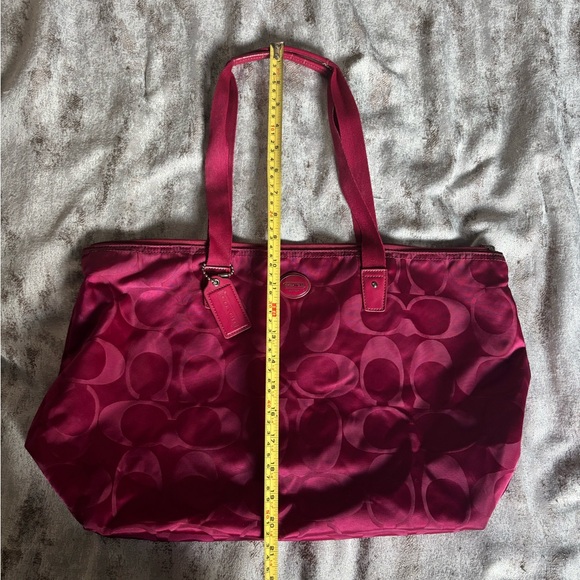 Pink coach tote ๐ฉท - Picture 5 of 8